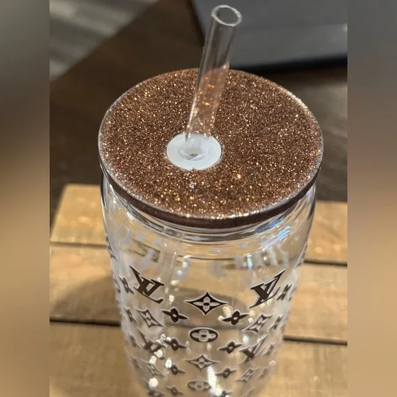 Clear Tumbler with Straw - Picture 2 of 2